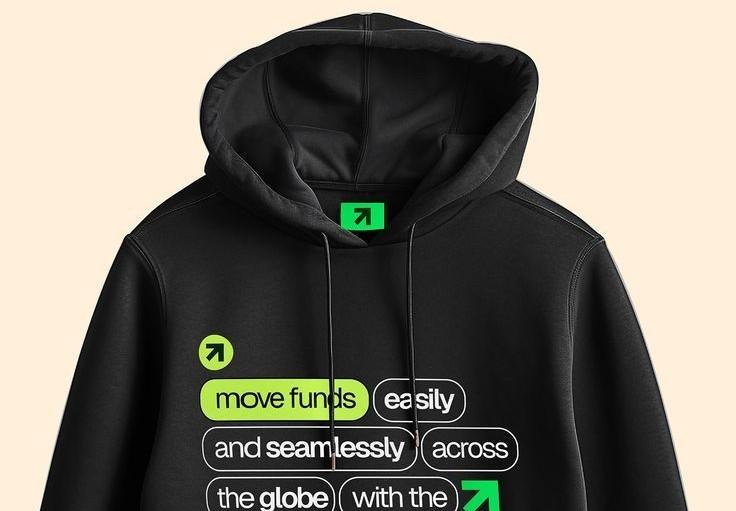 Как выбрать худи для печати: материал, крой и всё, что влияет на результат