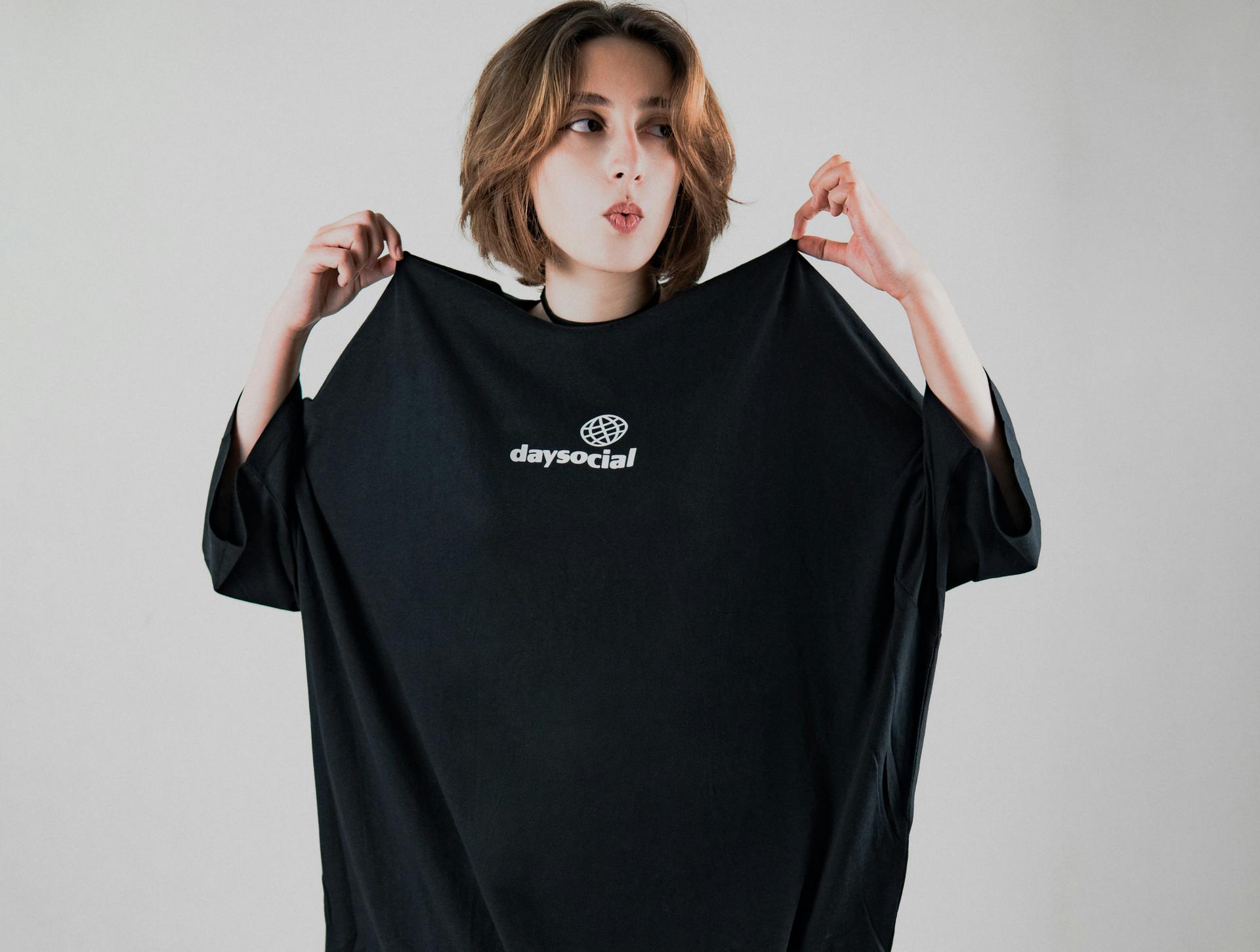 DTF-печать на оверсайз футболках: от идеи до готового изделия за 1 день