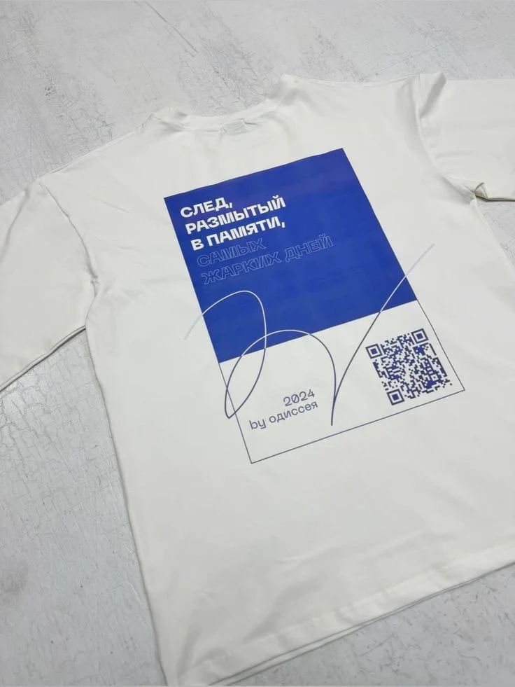 Принт-фото на футболке — поляроид-стиль