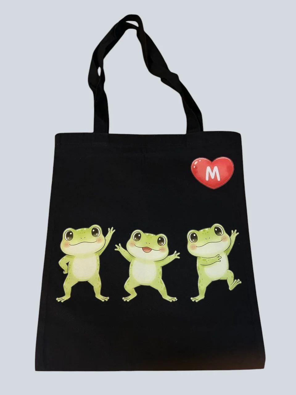 Чёрный шоппер с рисунком медведей — авторская иллюстрация